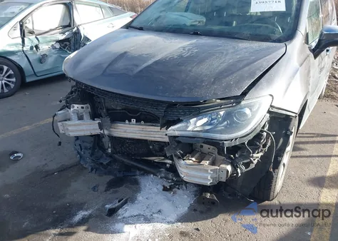 2018 Chrysler Pacifica Limited from USA, damaged, VIN 2C4RC1GG0JR117642